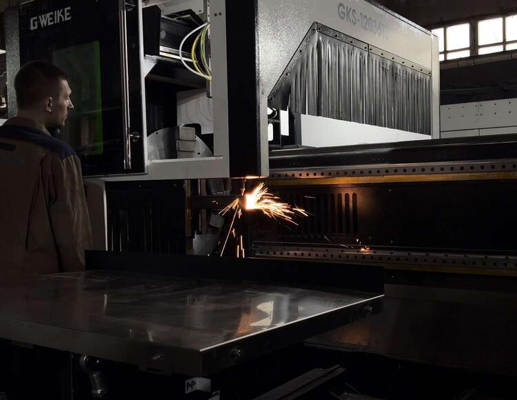 Лазерная резка труб