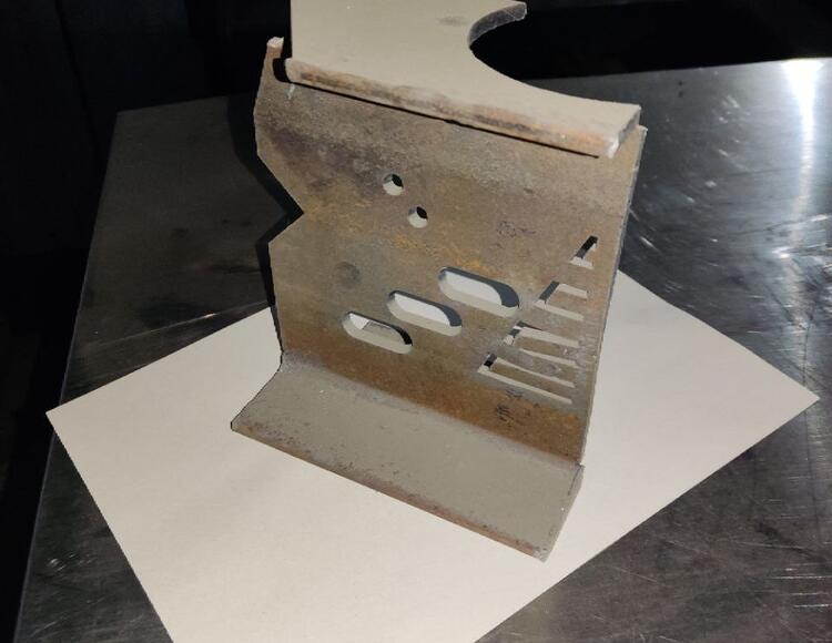 Лазерная резка труб