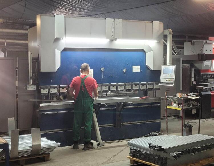 Гибка листового металла