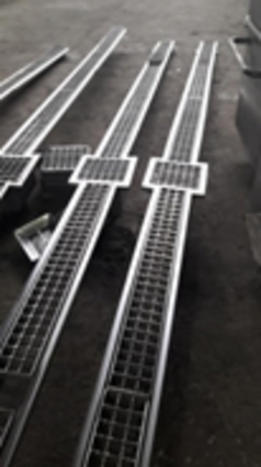 Лотки водоотводные из нержавеющей стали