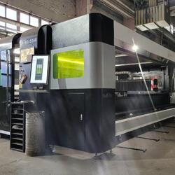 Станок лазерной резки GWEIKE LF6015GAR в нашем цеху