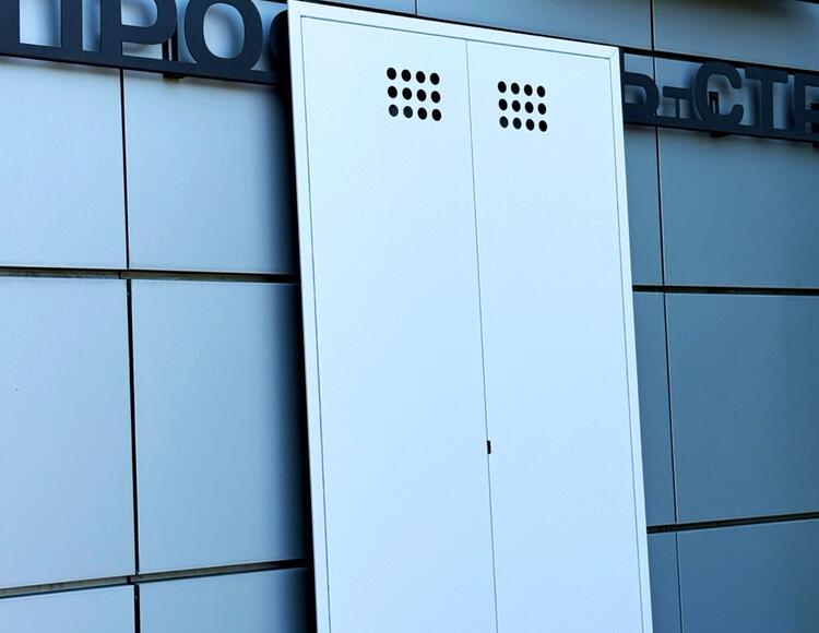 Люк ревизионный металлический