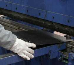 Виды разметки и рубки металла